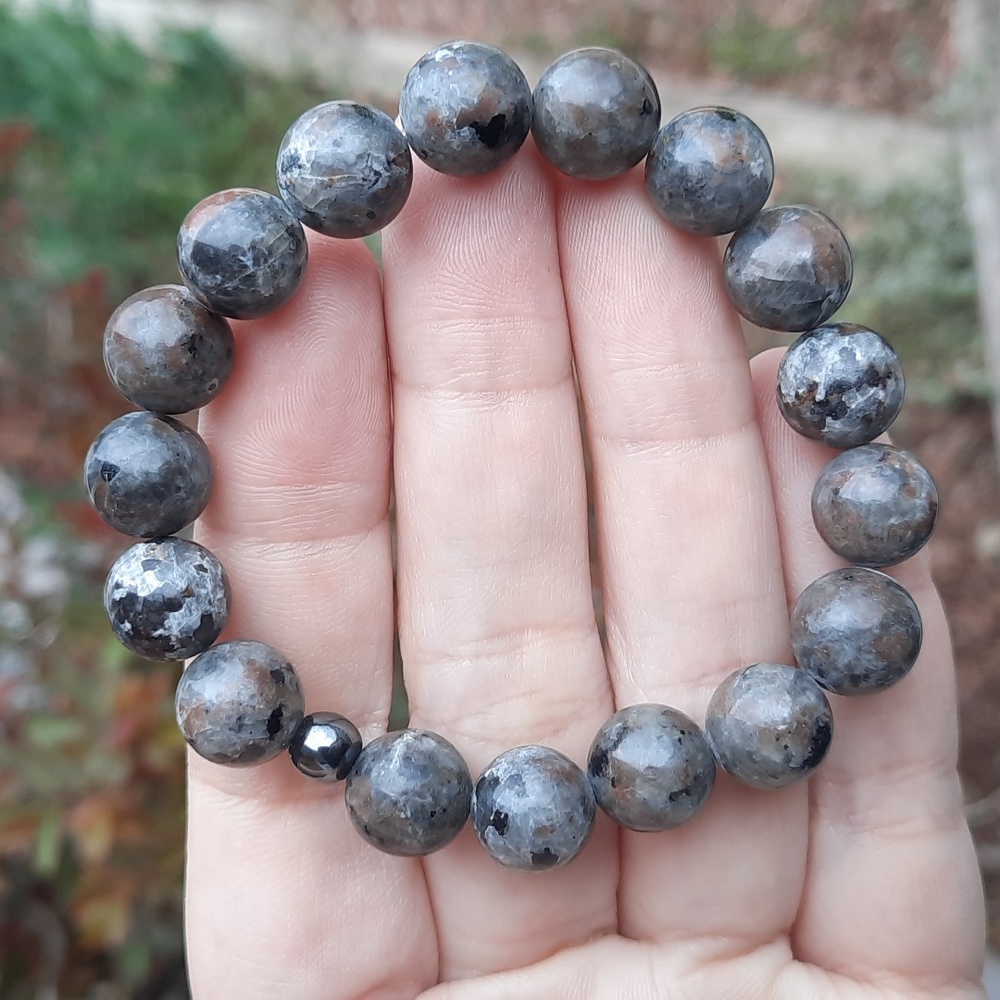 Yooperlite 10mm Bracelet (Fluorescent Sodalite-Syenite)